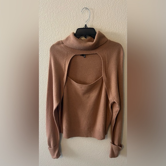 PAIGE Women's Cherise Sweater Turtle Neck Cropped Cutout Design in Toffee Sz XL - Picture 3 of 14